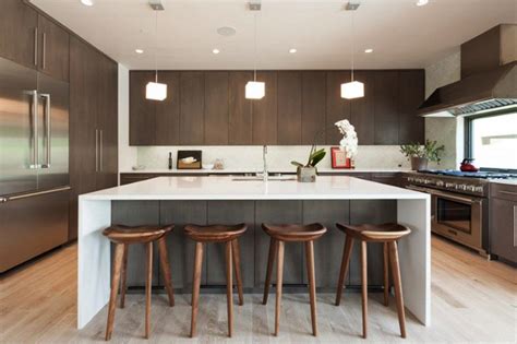20 Brown Kitchen Cabinet Designs For A Warm Natural Look