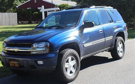 Purchase Used 02 Chevrolet Trailblazer Lt Lifted In East Hampton New