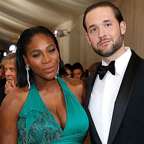 Serena williams tried to scare off husband alexis ohanian when they first met. Serena Williams & Baby Daddy Spotted At 2017 Met Gala Red Carpet In New York [PHOTOS ...