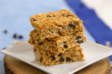For extra flavor, you can toast the oats. No Bake Peanut Butter Oatmeal Bars | Recipe (With images ...