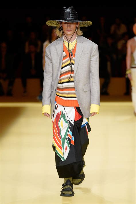 Dsquared2 Propone Tonos Suaves En Su Colección Spring Summer 2023 En La