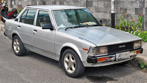 Toyota Corolla DX Review Lengkap dengan Tips Membeli | MobilMan