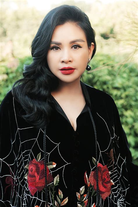 Diva Thanh Lam Hồng Nhung Nhan Sắc Khác Lạ Tuổi U60 Có Can Thiệp Thẩm