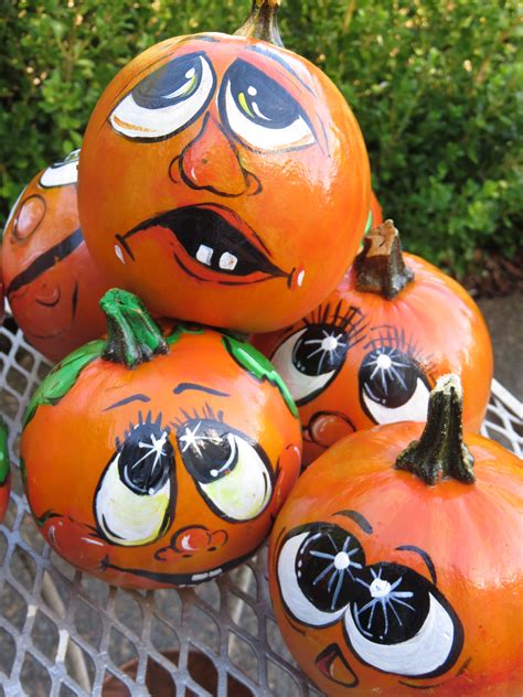 Pin by dnaeg on Pumpkin design | Painted pumpkins, Pumpkin design, Pumpkin