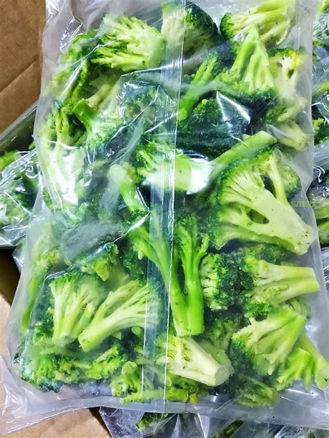 Frozen Bagged Broccoli 2lb Bags 1400 Cases Salvex