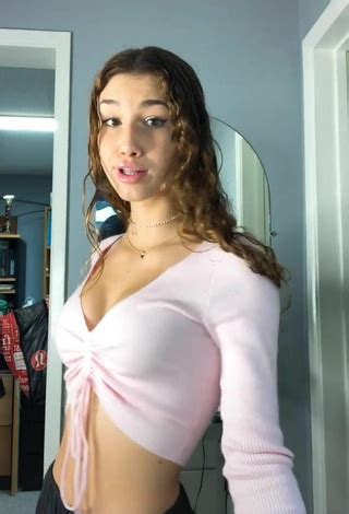 Sydney Vézina sydneyvmay Nude and Sexy Videos on TikTok