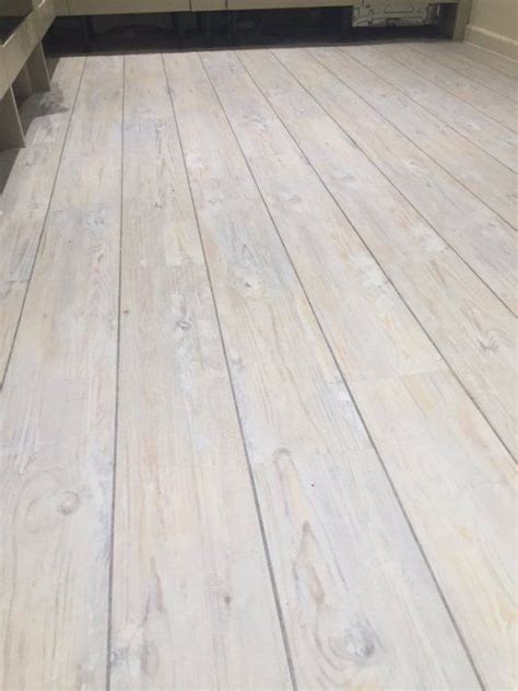 Where can i lay white engineered wood floor? camaro white limed oak - Google Search | Painted kitchen floors, Distressed wood floors, Vinyl ...
