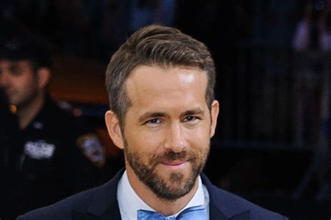 See more ideas about deadpool, ryan reynolds deadpool, ryan reynolds. Ryan Reynolds Invites Fan to 'Deadpool 2' Premiere After ...