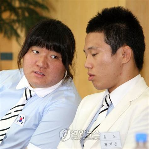 내 아내, 결혼 후에도 매춘부 활동 한국계 의사 울린 미스usa 이중생활. 뭔가 한마디 한것같은 한컷 - KURAPA.COM