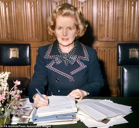 My Fashion World Margaret Thatcher Heading Fashion Hairstyle