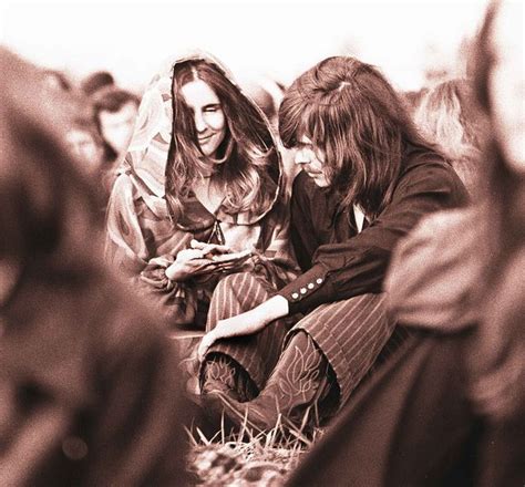 Woodstock 1969 Hippie Couples Hippy Couple At Woodstock Woodstock