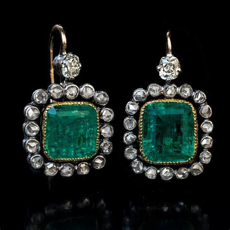 19th Century Antique Emerald And Diamond Dangle Earrings Antique
