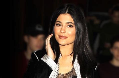 Just Like Big Sis Kim Kylie Jenner Planned To Leak Sex Tape For Attention