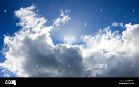 White Sun Rays Hi Res Stock Photography And Images Alamy