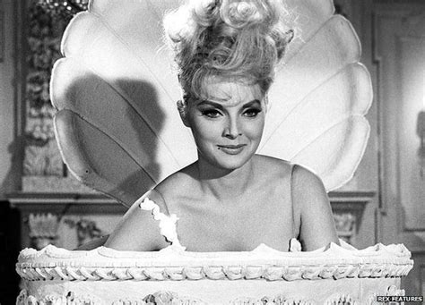 Virna Lisi Italian Film Star Dies Aged 78 Bbc News