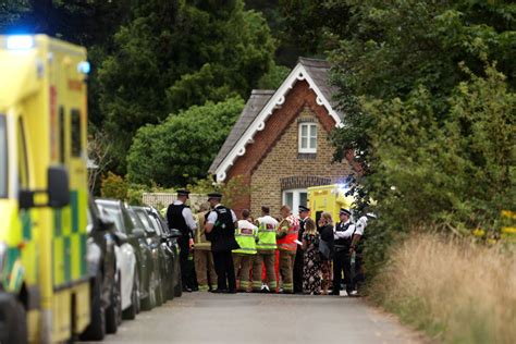 Wimbledon School Crash Girl 8 Dies After Land Rover Collision