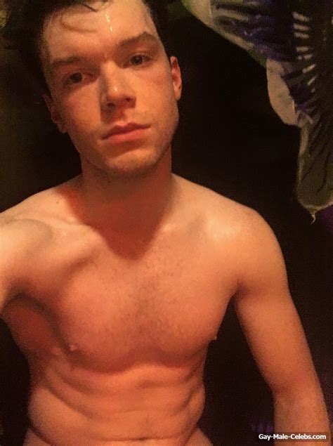 Cameron Monaghan Nude Selfie Photos Dude Porno