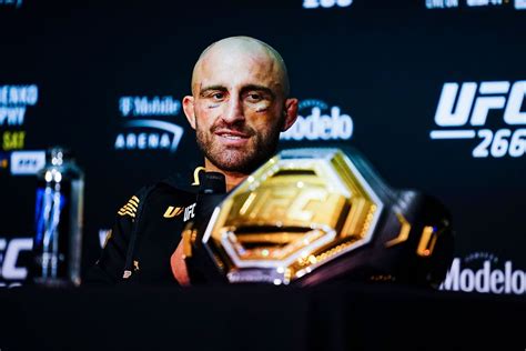 5 Current Ufc Champions With Longest Title Reigns