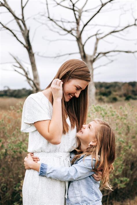 Sisters Photoshoot Poses