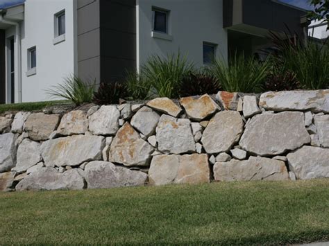 Bluestone Retaining Walls Gold Coast Excavation And Landscaping
