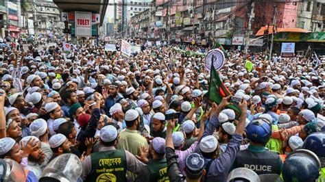 Thousands March In Bangladesh Over Comments About Islam