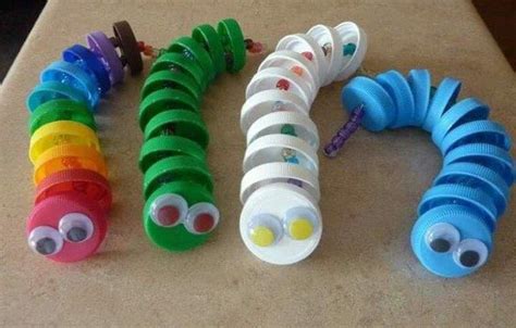Ideias De Brinquedos Feitos Com Materiais Recicláveis SÓ Escola