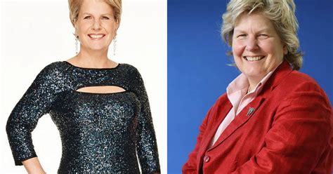 Sandi Toksvig S Amazing Weight Loss As The Star Drops A Whopping Four
