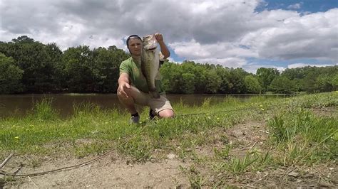 Murky Water Bass Fishing. - YouTube