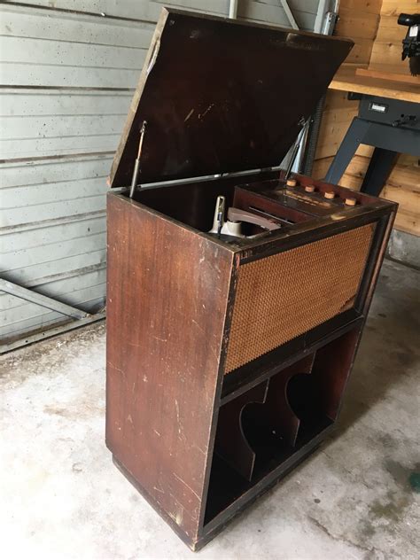 How much is an antique record player cabinet worth. Value of a Vintage Fleetwood Cabinet Record Player ...