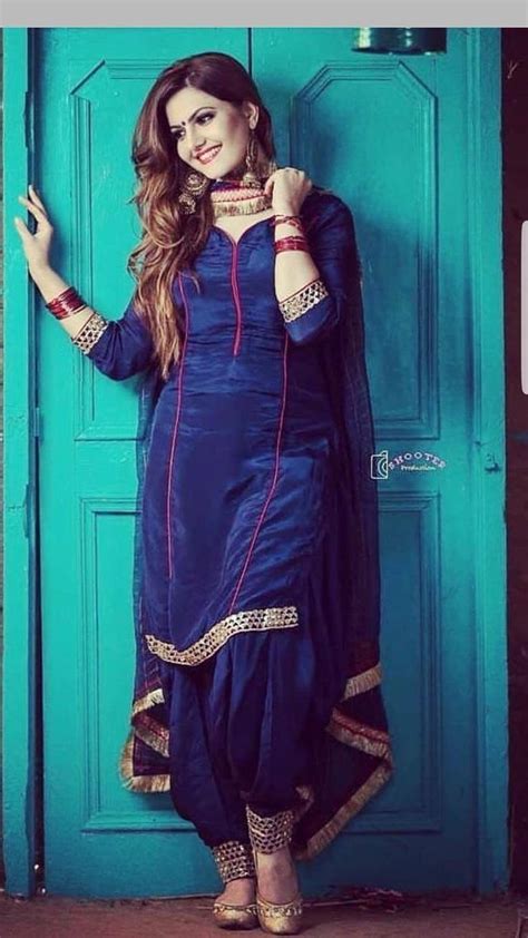 Pin By Chuhar Harjit Sanghera On Punjabi Suit Simple Indian Suits