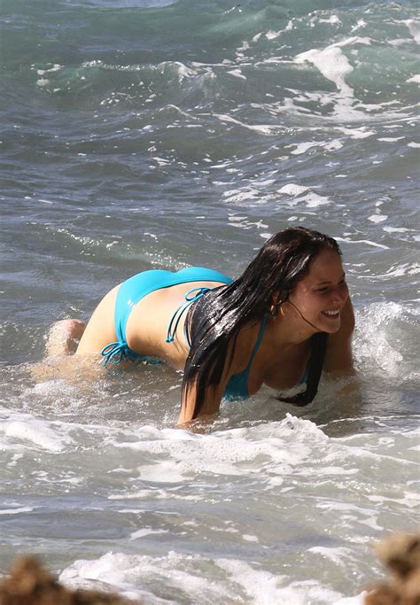 JENNIFER LAWRENCE In Bikini On A Beach In Hawaii HawtCelebs