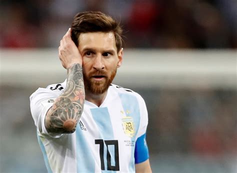 Stressed Messi Enduring A World Cup Of Nightmares