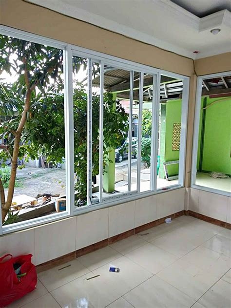 Jemuran yang kokoh tentu akan membuat anda merasa lebih nyaman saat menjemur tanpa takut pakaian akan kembali kotor karena jemuran rusak. Harga Pintu Aluminium Sliding Tangerang Depok | Harga 2021