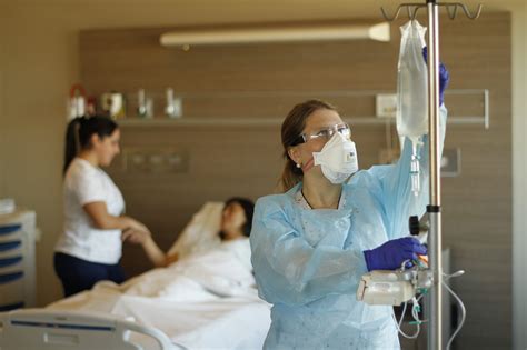 Noticias Enfermeras Uandes Finalizan Estudio De Brecha Hospitalaria De Personal Para El