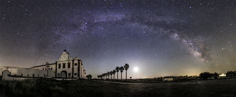 Beautiful Astrophoto The Moon And The Milky Way Arch