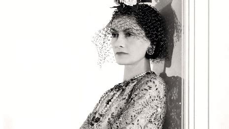 Mademoiselle coco chanel built one of the most iconic brands in the world—and a lbd with a spritz of tweed jackets, the little black dress, menswear as womenswear: Perfumed Maze: Variations on perfume classics, part 4 ...