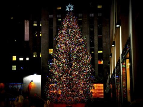 10best Places To See Holiday Lights In Nyc