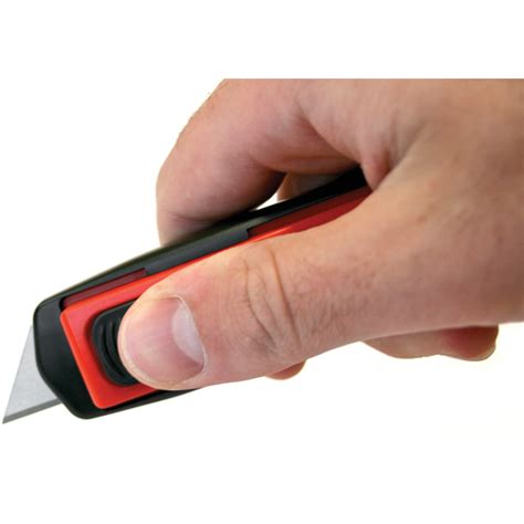 Moving Edge Auto Safe Auto Retractable Safety Knife 372212 Cromwell