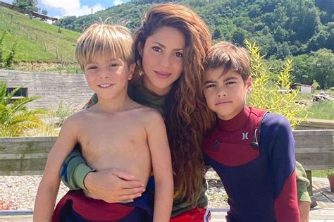 Shakira Salió De Barcelona Con Sus Hijos ¿quiere Estar Lejos De Piqué
