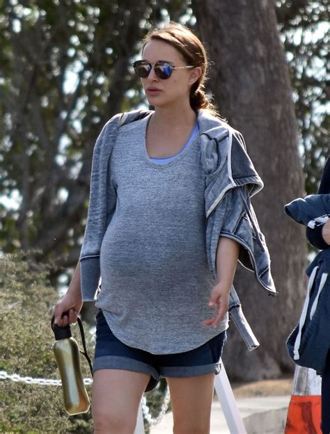 Pregnant Natalie Portman Out Hikinig In Los Feliz 02152017 Hawtcelebs