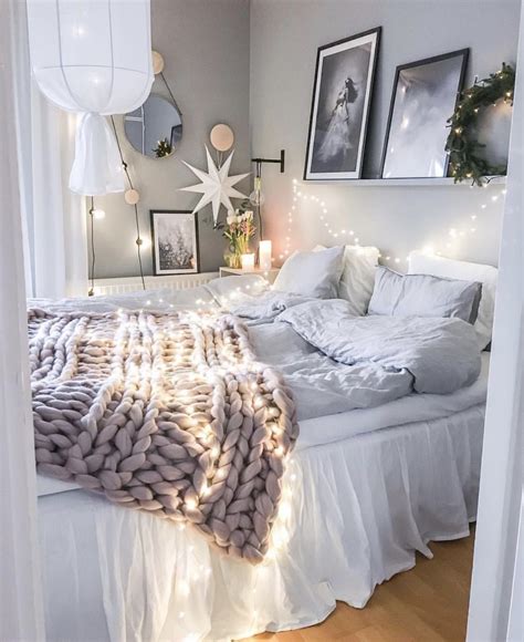 See our favorite white bedrooms and browse through our favorite white bedroom pictures, including white bedroom furniture, white decor, and more. 20 White Bedroom Ideas that Bring Comfort to Your Sleeping ...