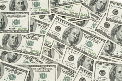 Each bill is also 2.61 inches by 6.41 inches, making the square area of a bill 16.7301 square inches. Lots of money — Stock Photo © shippee #2177131