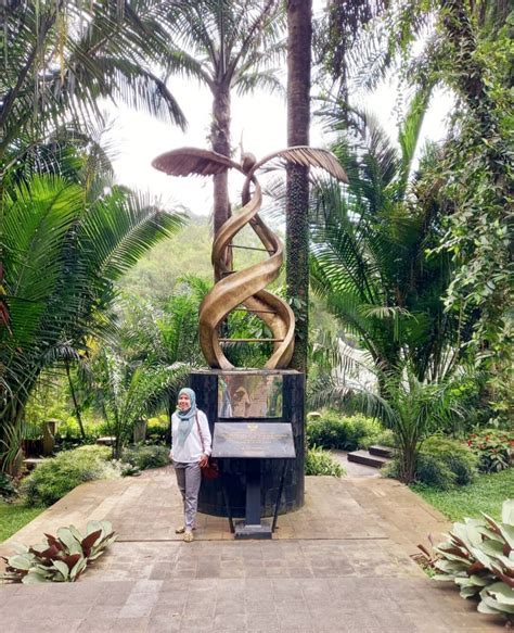 4 Spot Instagramable Dan Mitos Di Kebun Raya Bogor Nurul Sufitri S Blog