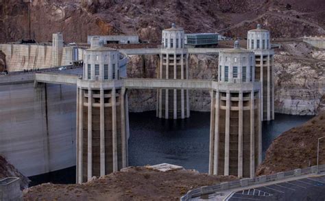Lake Mead Inches Closer To Water Shortage Declaration Las Vegas