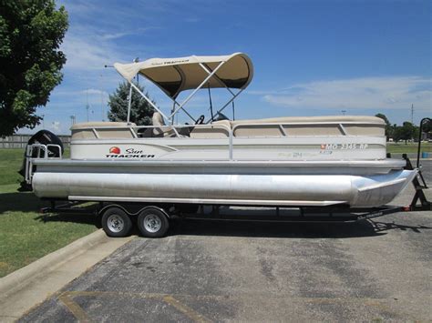 Sun Tracker Party Barge 24 Dlx Xp3 2015 For Sale For 2575 Boats