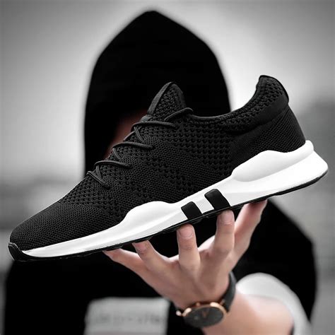 Superlight Cheap Running Shoes For Men Sneakers Breathes Outdoor