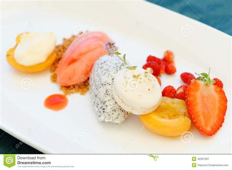 10 thanksgiving dessert recipes ». Fine dining dessert stock image. Image of creme, dinner ...