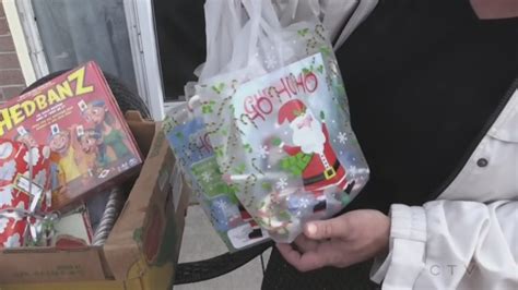 It Was Like Somebody Cared Community Group Collects Christmas Hampers For Those In Need Ctv