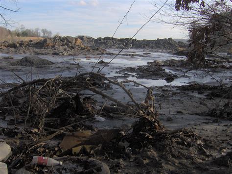Federal Jury Sides With Sickened Workers And Families In Tennessee Coal Ash Cleanup Case