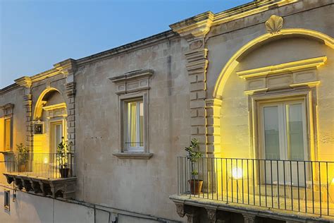 The Ultimate 3-Day Salento Adventure: Unveil Italy’s Hidden Gem 🌞🍷🎨 → 🌅